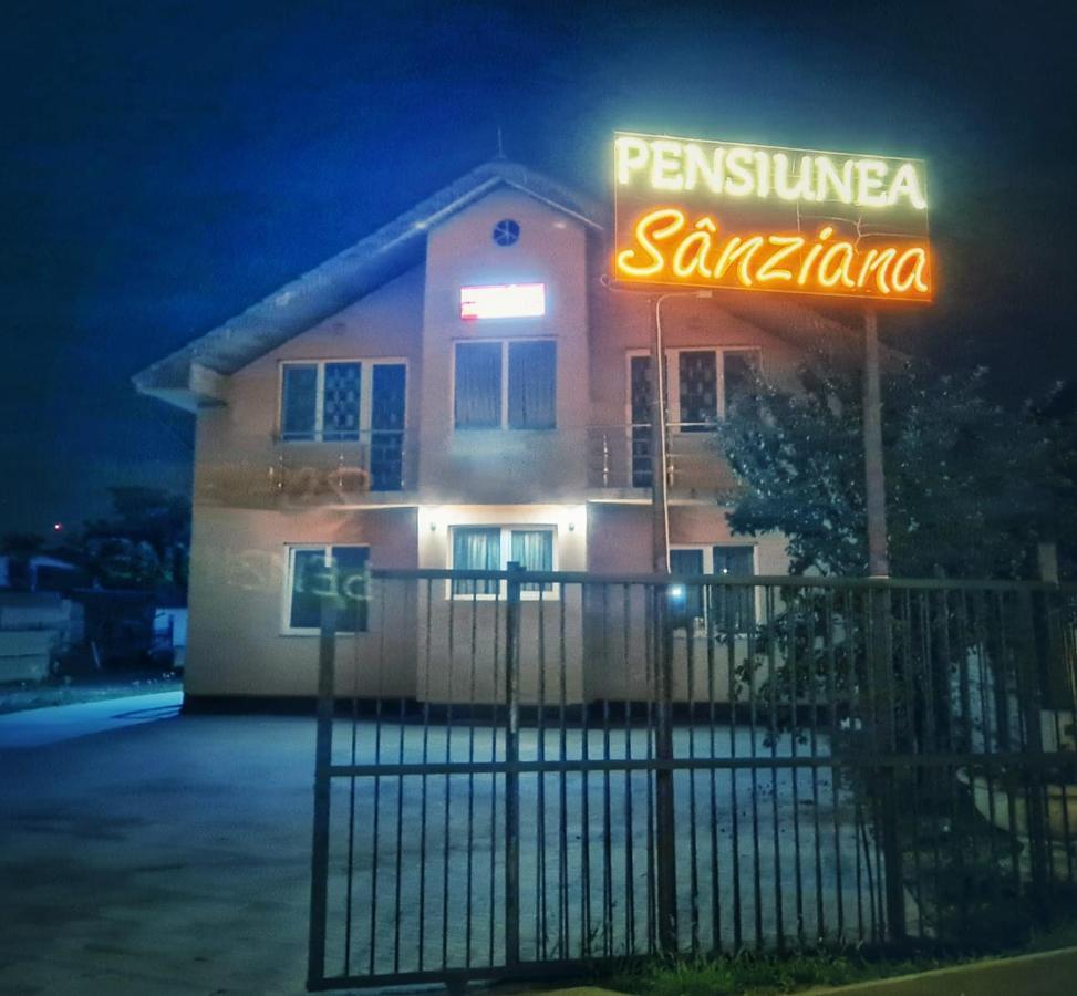 Pensiunea Sanziana Hotel Oradea Buitenkant foto
