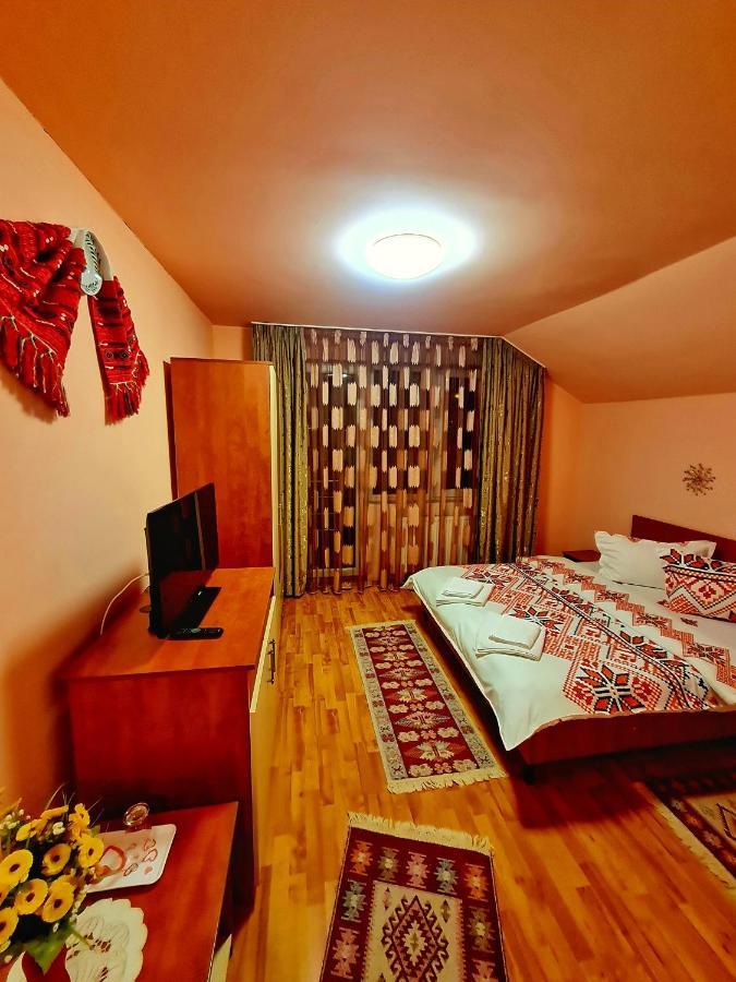 Pensiunea Sanziana Hotel Oradea Buitenkant foto